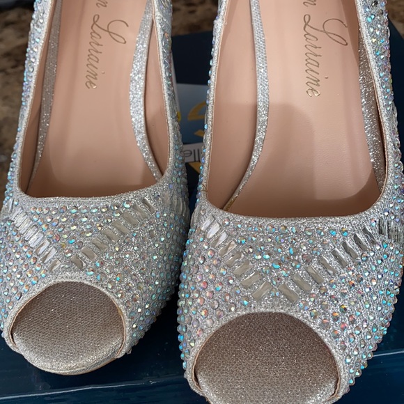 Heels with matching purse - Picture 8 of 15